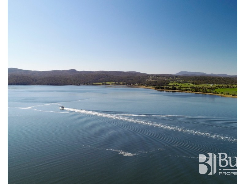 51 Beach Road, Gravelly Beach TAS 7276