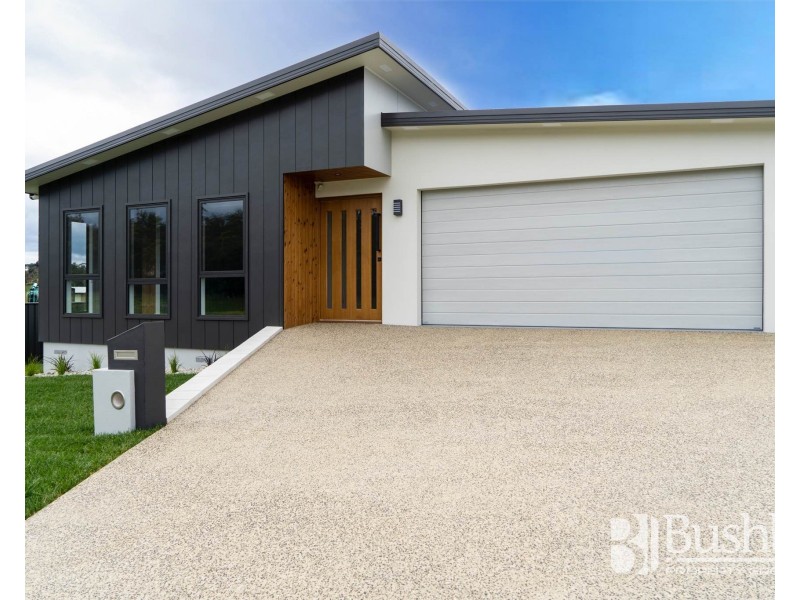 18 Lakeside Drive, Kings Meadows TAS 7249