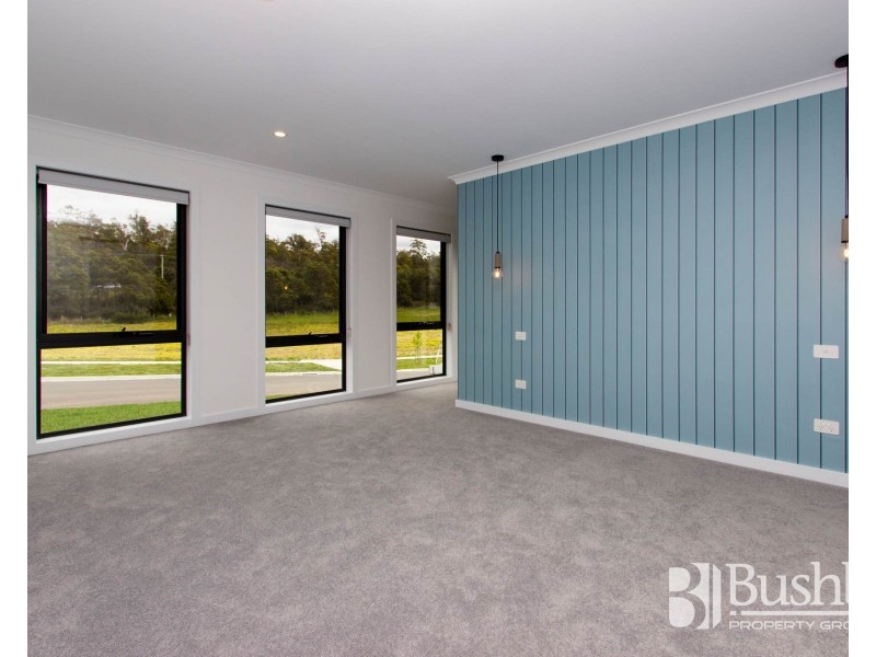 18 Lakeside Drive, Kings Meadows TAS 7249