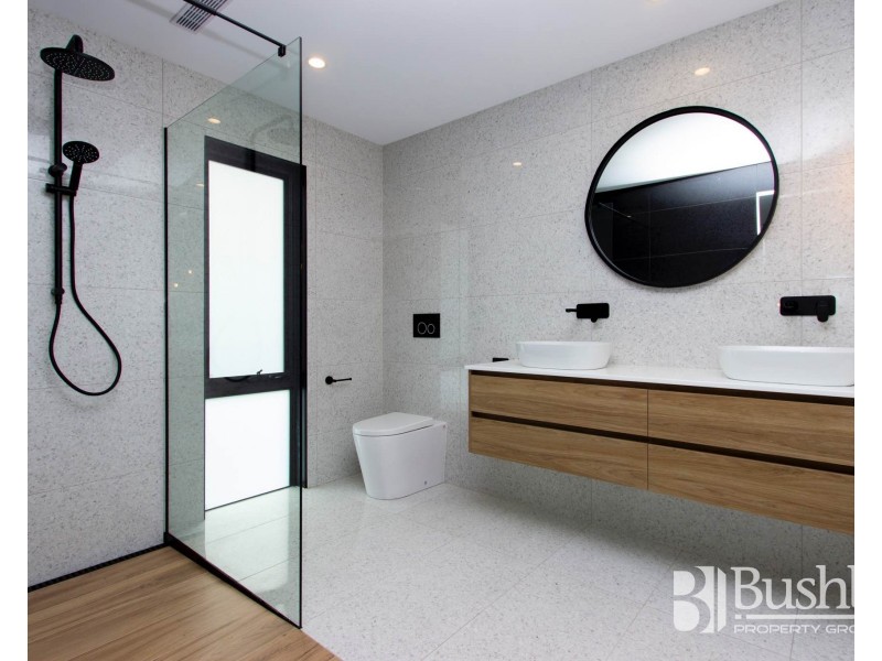 18 Lakeside Drive, Kings Meadows TAS 7249