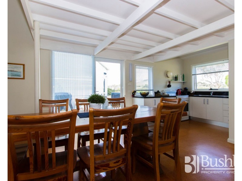 34 Gunn Parade, Low Head TAS 7253