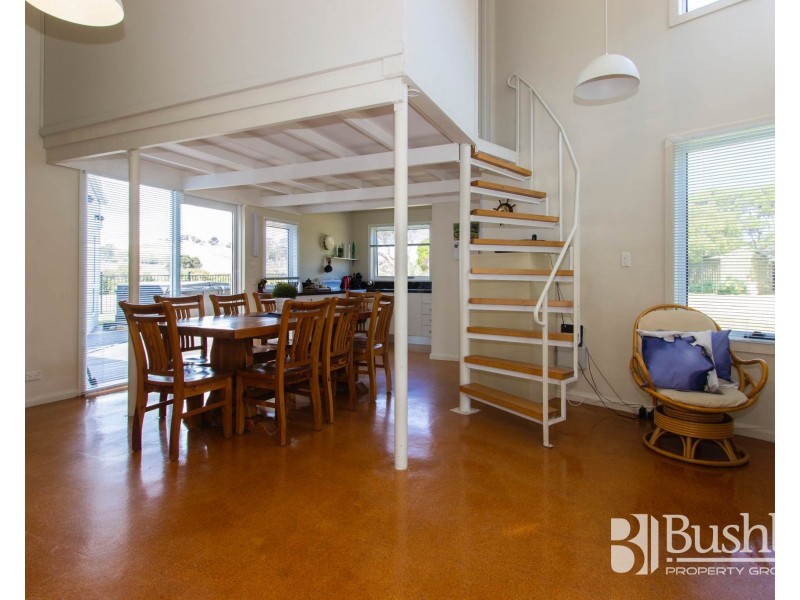 34 Gunn Parade, Low Head TAS 7253