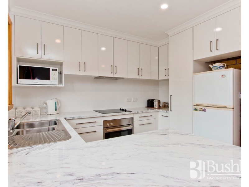 2/63 Country Club Avenue, Prospect Vale TAS 7250