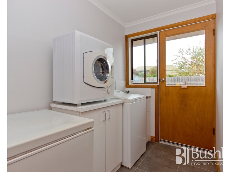 2/63 Country Club Avenue, Prospect Vale TAS 7250