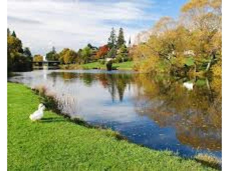 33-35 Emu Bay Road, Deloraine TAS 7304