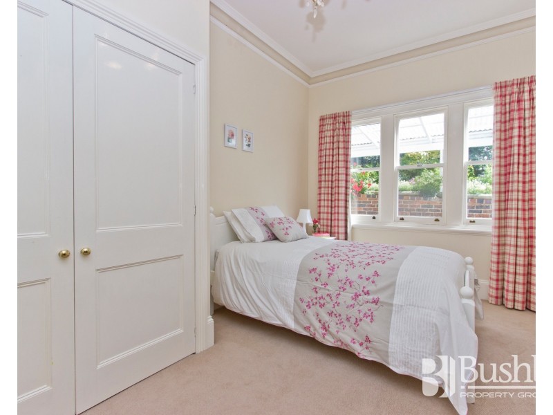 5 Richards Avenue, Newstead TAS 7250