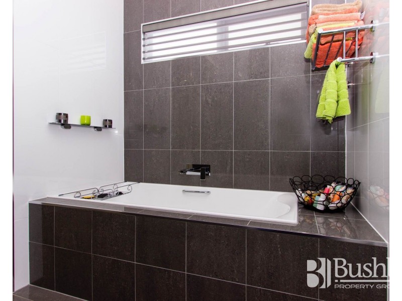 11 Lawrence Street, George Town TAS 7253