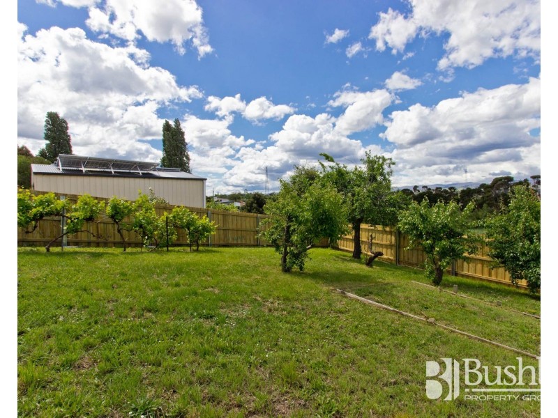 4 Elouera Street, Trevallyn TAS 7250