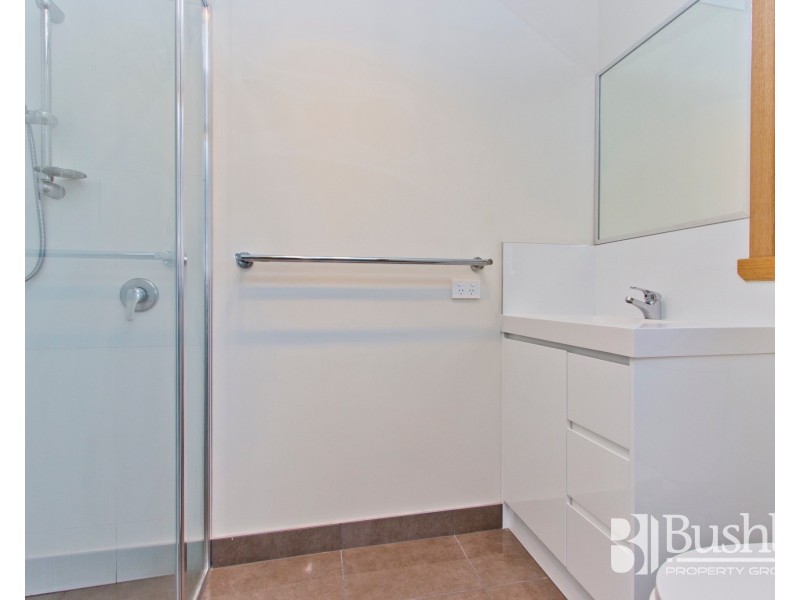 9 Ford Court, Newnham TAS 7248