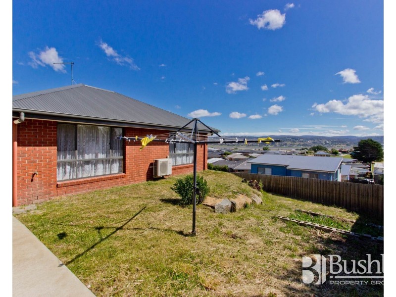 9 Ford Court, Newnham TAS 7248