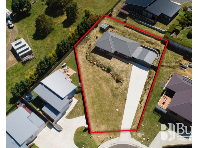 9 Ford Court, Newnham TAS 7248