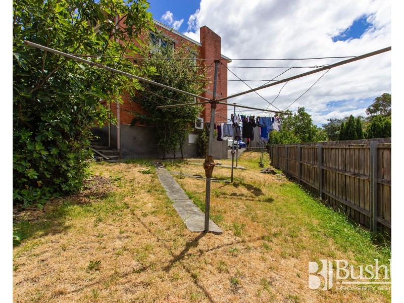 2/9a Hillside Crescent, West Launceston TAS 7250