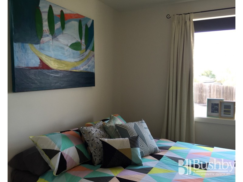 2/9a Hillside Crescent, West Launceston TAS 7250