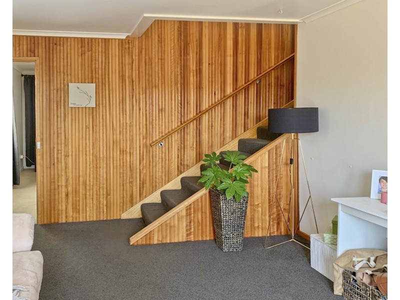 7 Belgrave Parade, Youngtown TAS 7249