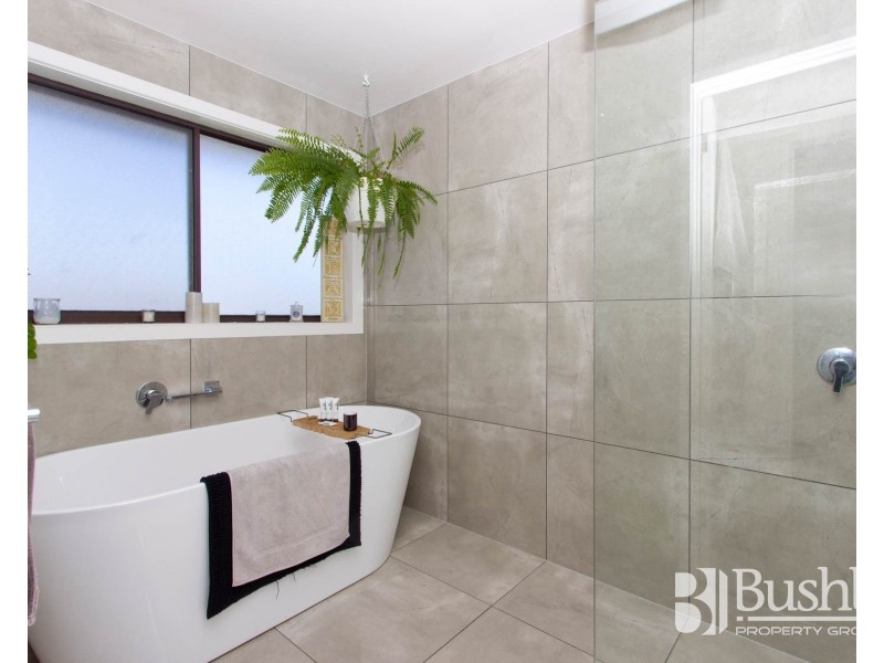 7 Belgrave Parade, Youngtown TAS 7249