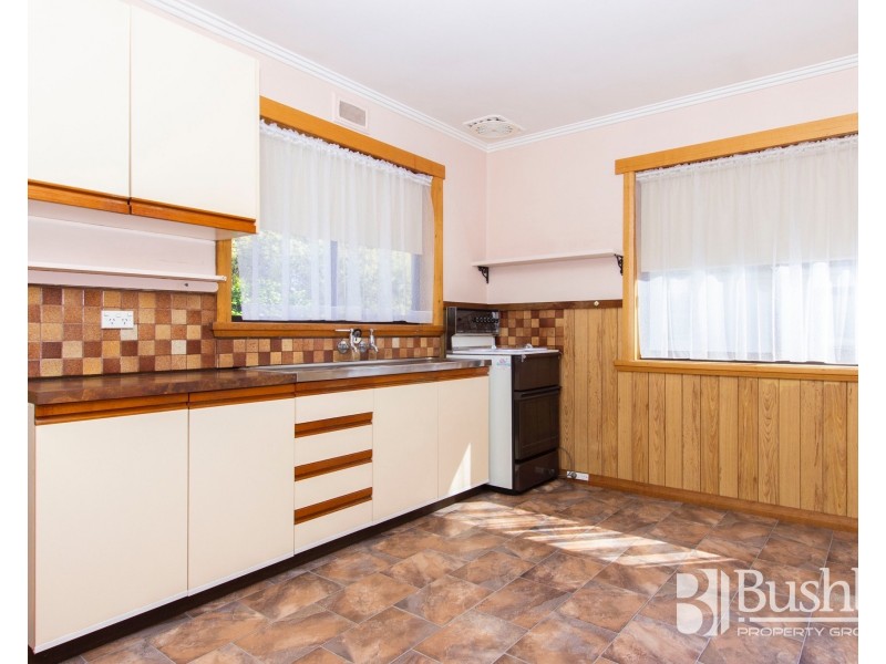 11 Notley Street, Newnham TAS 7248