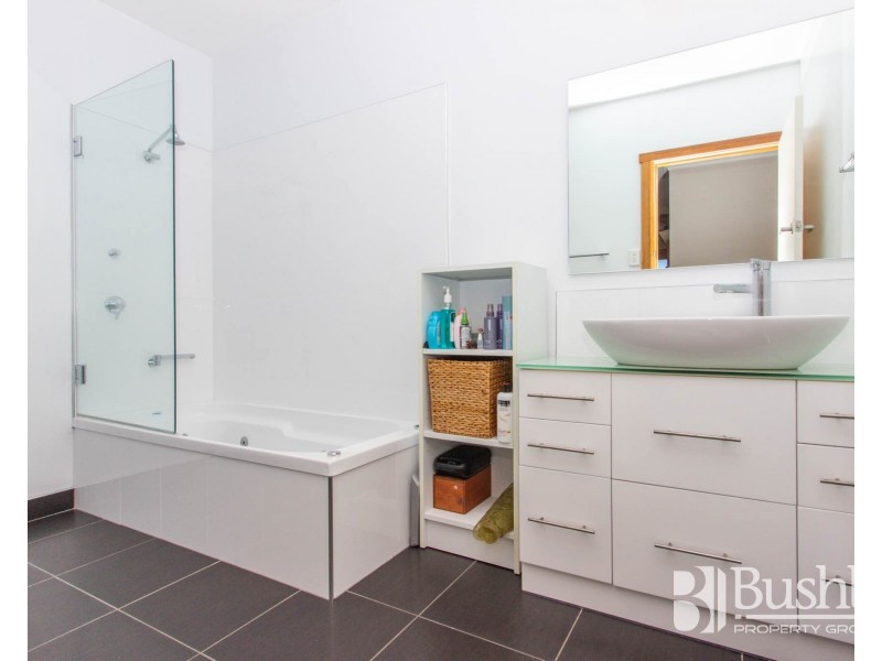 13 Summit Road, Trevallyn TAS 7250