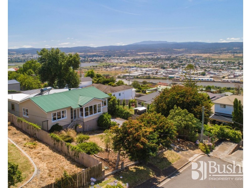 13 Summit Road, Trevallyn TAS 7250