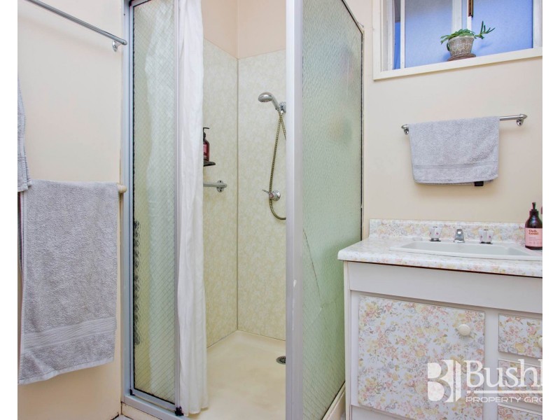 12 Suncrest Place, Ravenswood TAS 7250