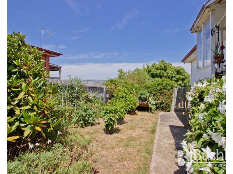 12 Suncrest Place, Ravenswood TAS 7250