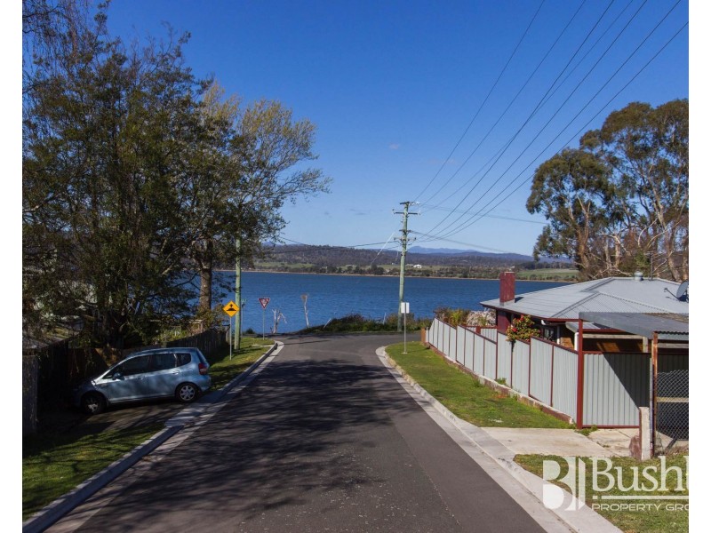 1 Taroona Street, Gravelly Beach TAS 7276