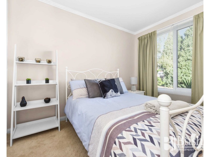 25 Helenwood Grove, Newnham TAS 7248