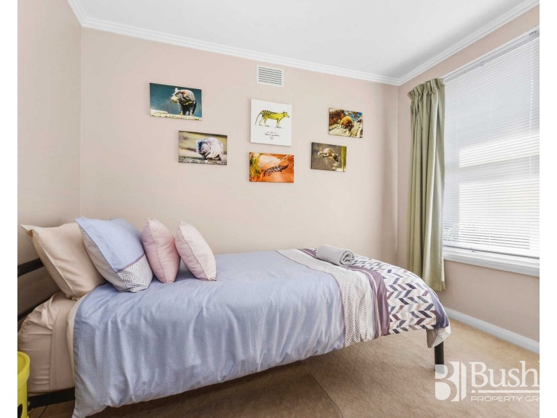 25 Helenwood Grove, Newnham TAS 7248