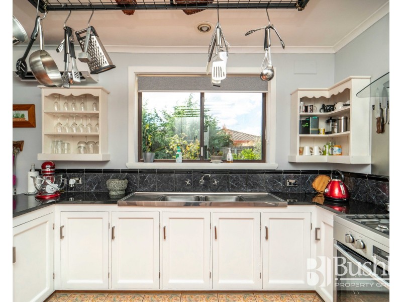 6 Mallard Place, Newnham TAS 7248