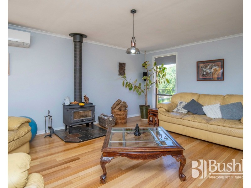 6 Mallard Place, Newnham TAS 7248
