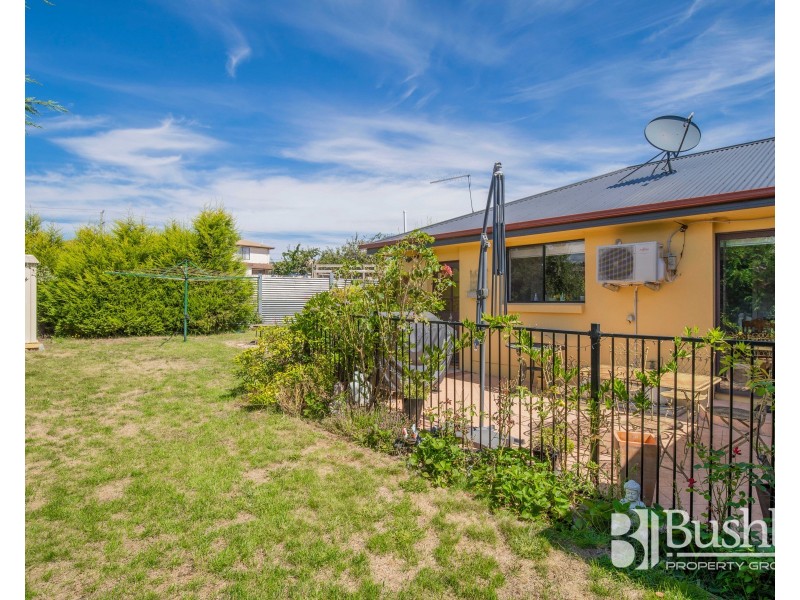 6 Mallard Place, Newnham TAS 7248