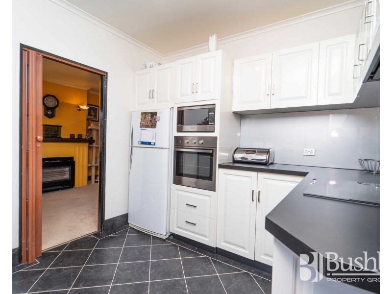 10 Tasman Highway, Waverley TAS 7250