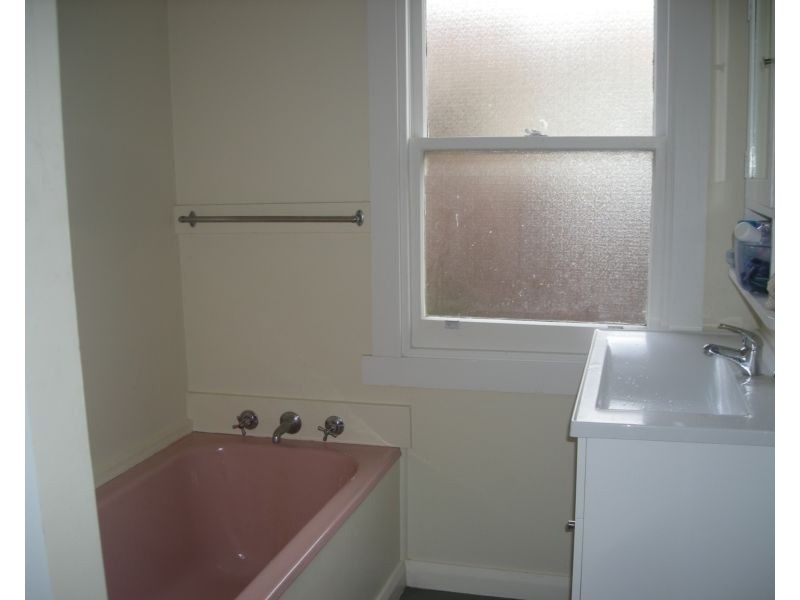 8 Luck Street, Mowbray TAS 7248