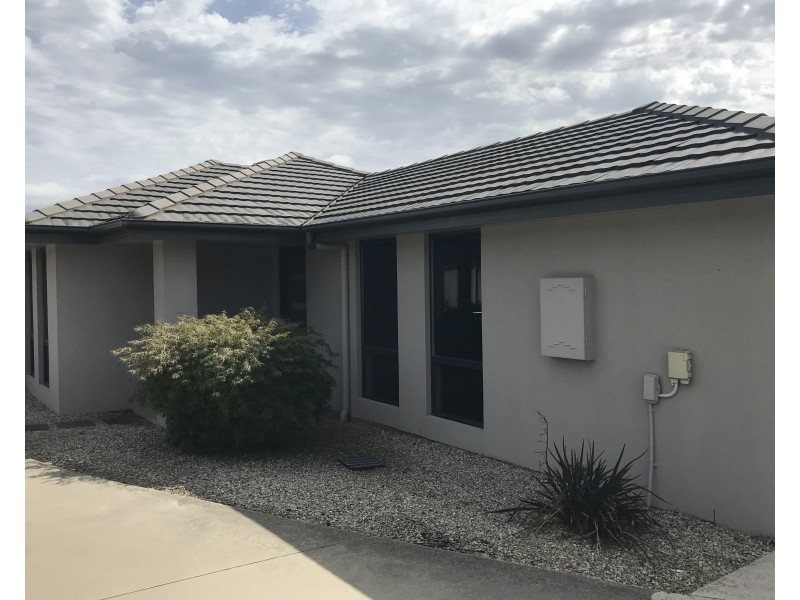 1/26 Bartlett Grove, Newnham TAS 7248