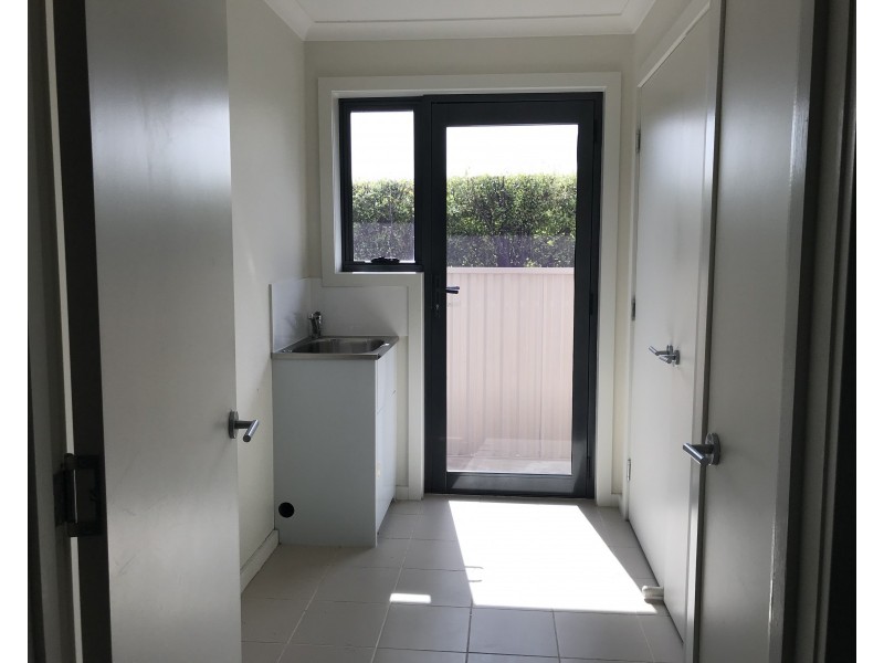 1/26 Bartlett Grove, Newnham TAS 7248