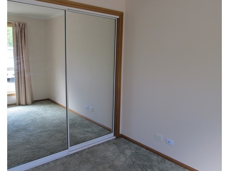 2/31 Pamela COURT, Summerhill TAS 7250