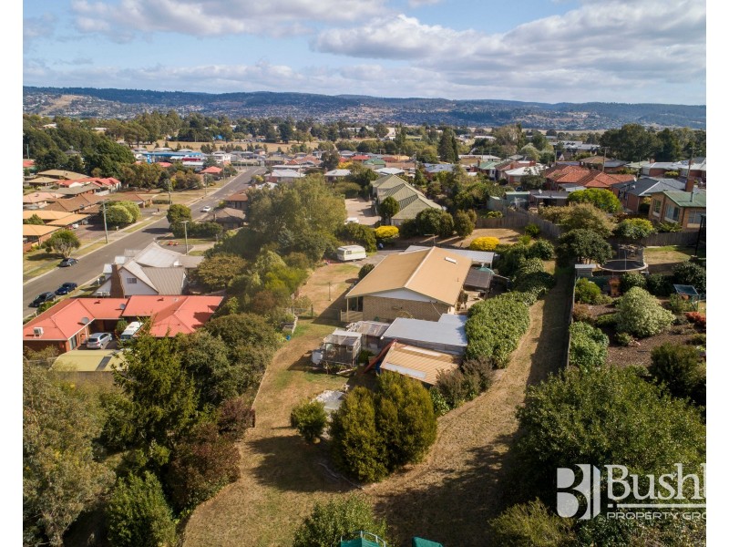 19 Parklands Parade, Newnham TAS 7248