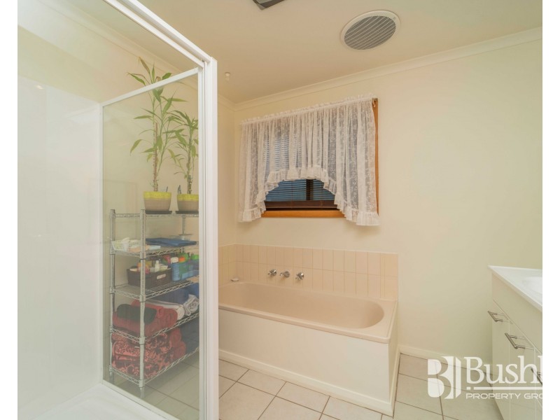 19 Parklands Parade, Newnham TAS 7248