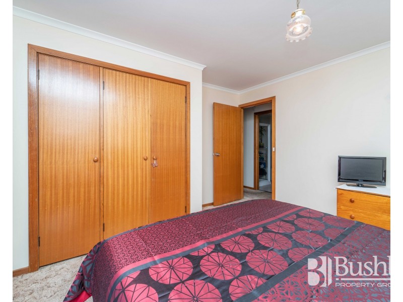 19 Parklands Parade, Newnham TAS 7248