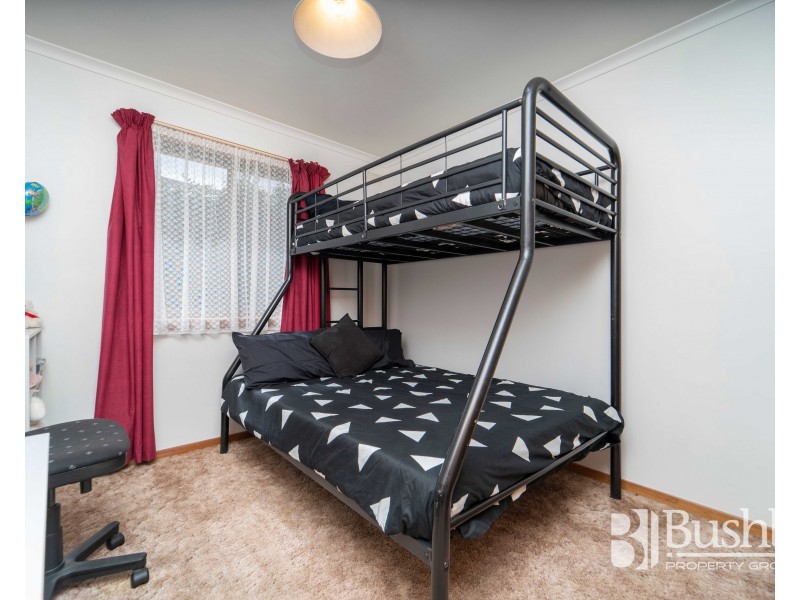 19 Parklands Parade, Newnham TAS 7248