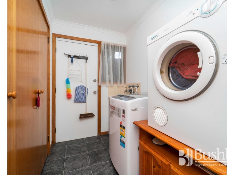 19 Parklands Parade, Newnham TAS 7248