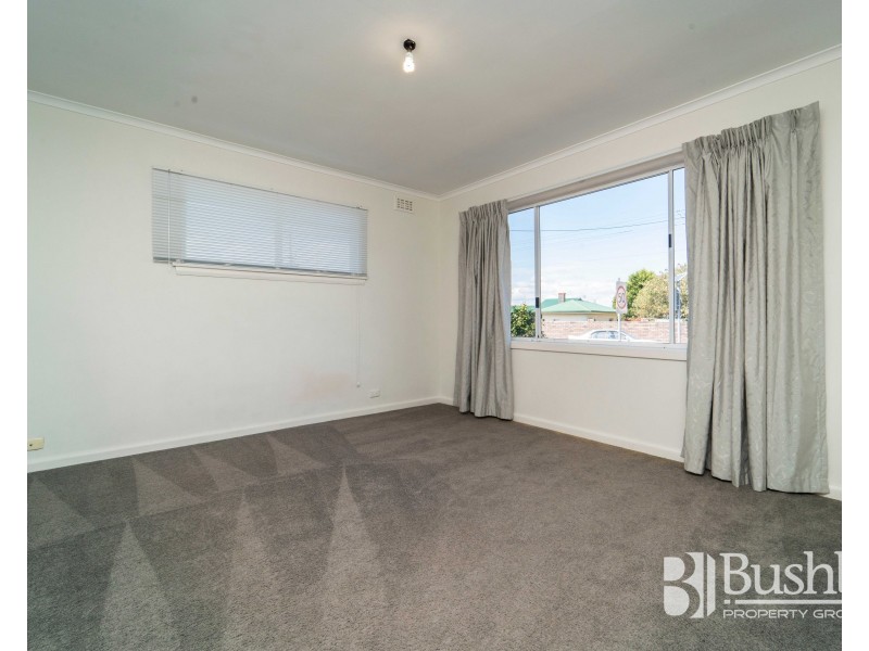 30 Button Street, Mowbray TAS 7248