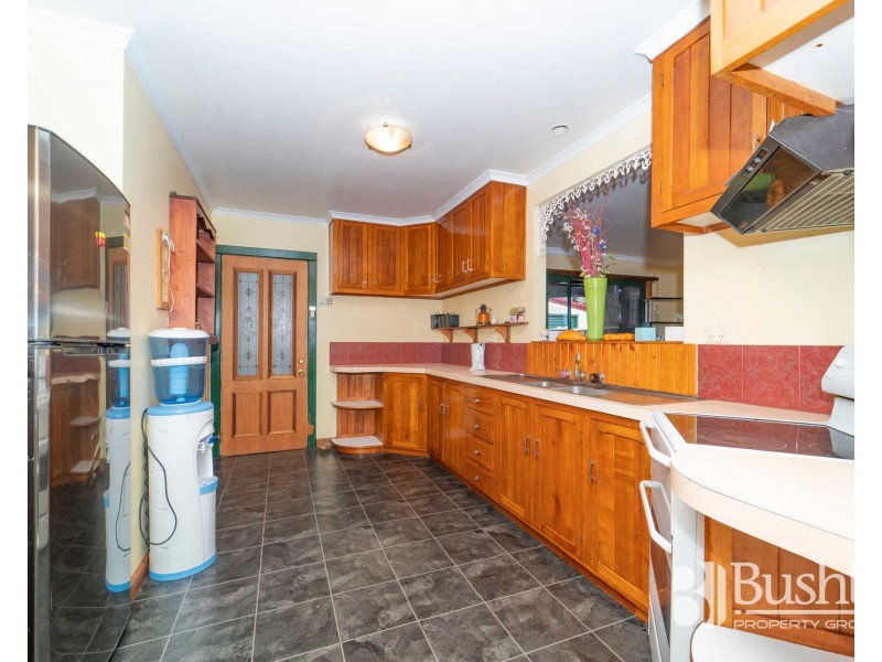 31 Bill Grove, Mowbray TAS 7248