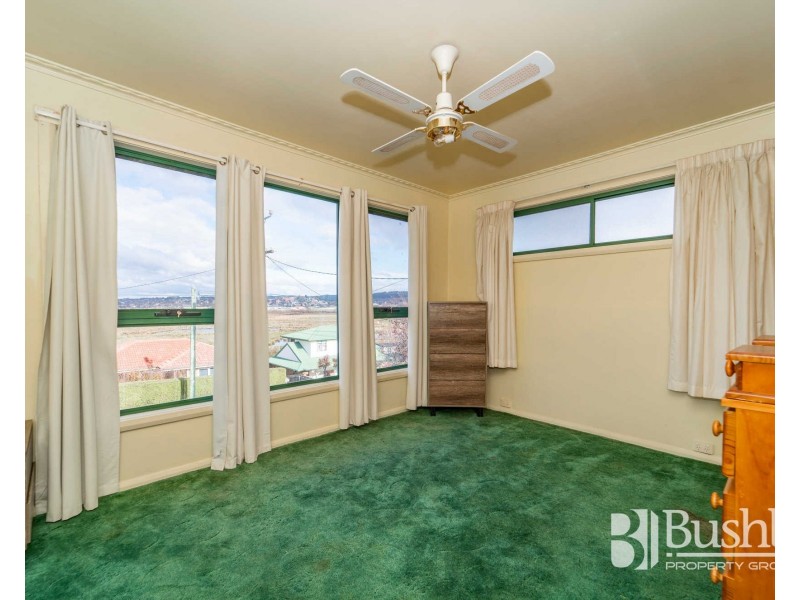 31 Bill Grove, Mowbray TAS 7248