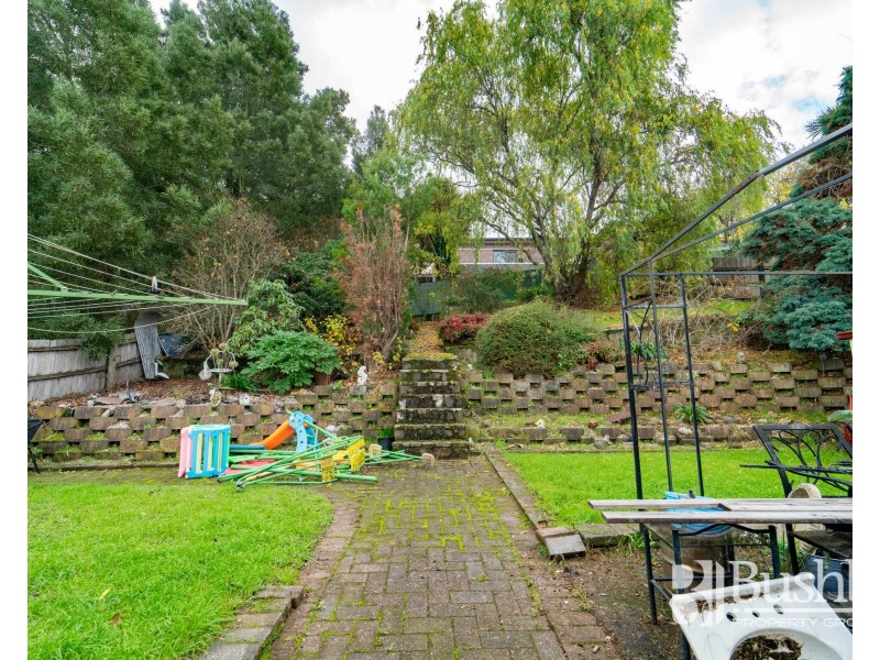 31 Bill Grove, Mowbray TAS 7248