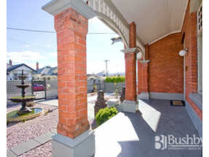 5 College Street, Newstead TAS 7250