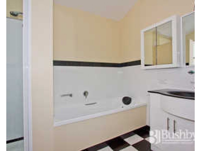 5 College Street, Newstead TAS 7250