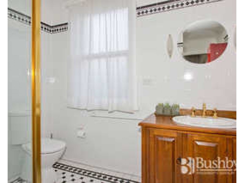 5 College Street, Newstead TAS 7250