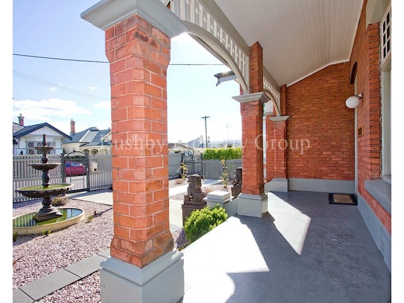 5 College Street, Newstead TAS 7250