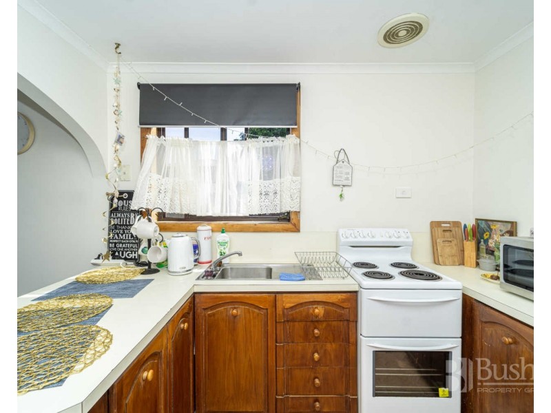 18 Bronzewing Avenue, Newnham TAS 7248