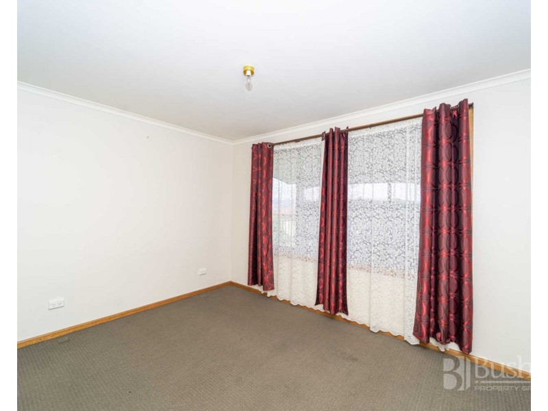 18 Bronzewing Avenue, Newnham TAS 7248